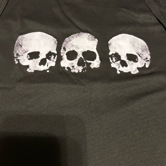 Trio Of Skulls Black Graphic Sleeveless Crop Top Grunge Punk Emo Goth Size M - Picture 4 of 12